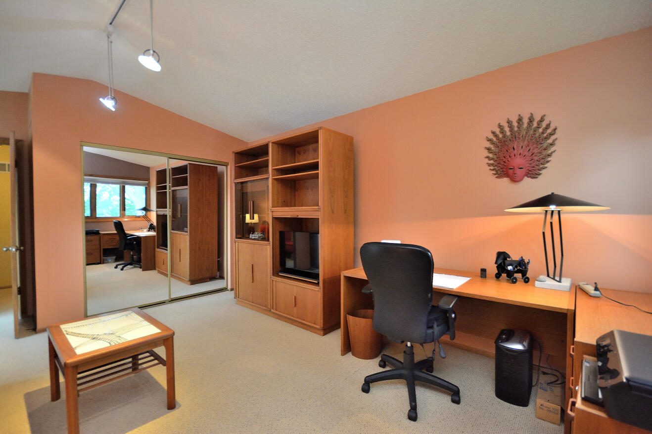 15651 West Ridge Road New Berlin, WI 53151 - Photo 23 of 27 BEDROOM #2