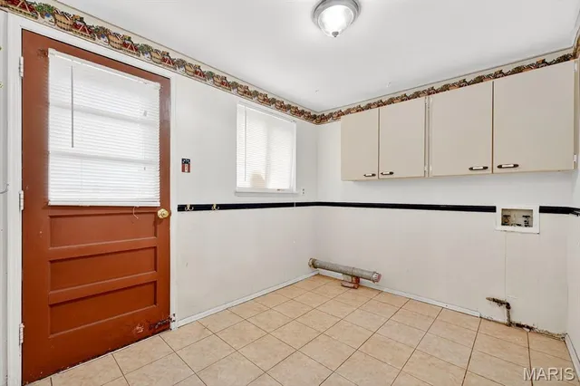 $449,000 | 39 White Plains Drive, Chesterfield, MO 63017