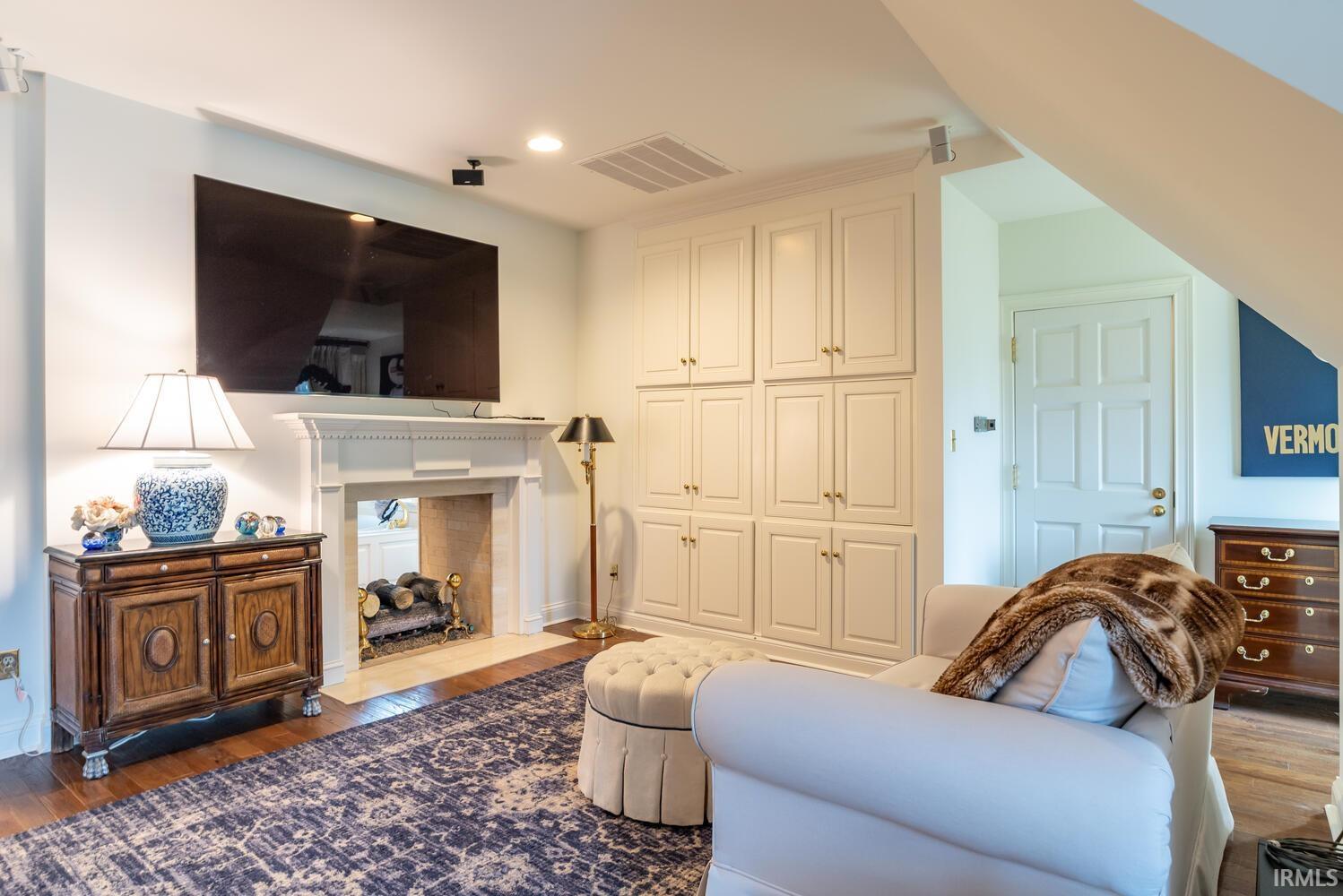 2552 South Smith Road Bloomington, IN 47401 - Photo 19 of 34 Gallery Image 19