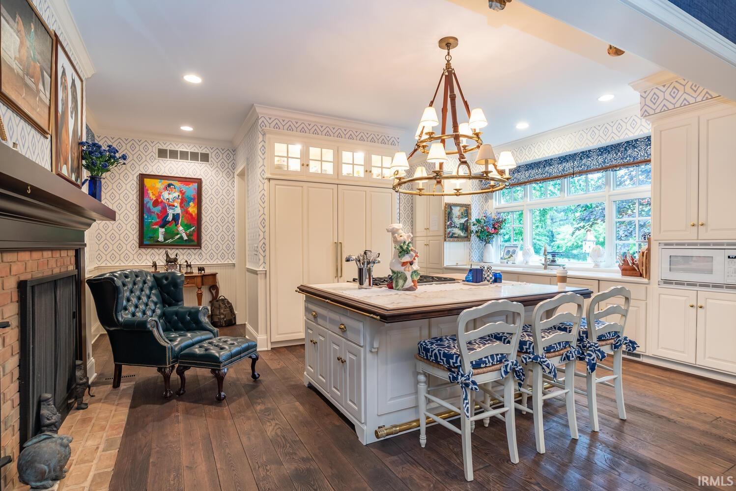 2552 South Smith Road Bloomington, IN 47401 - Photo 4 of 34 Gallery Image 4