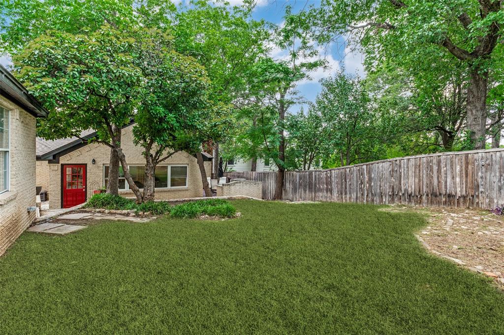 702 North Hampton Road Dallas, TX 75208 - Photo 34 of 35