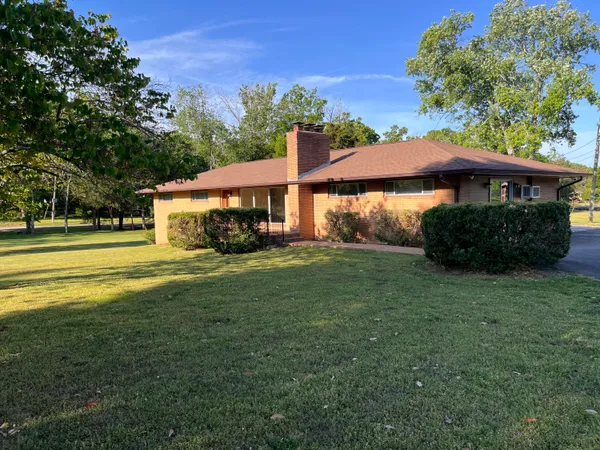 $2,700 | 7105 Mountain View Road, Ooltewah, TN 37363