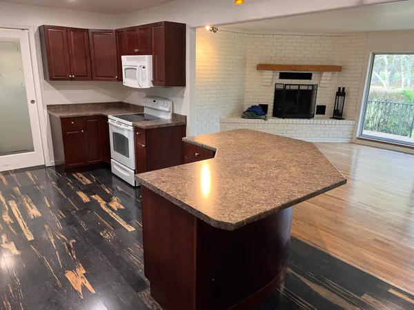 $2,700 | 7105 Mountain View Road, Ooltewah, TN 37363