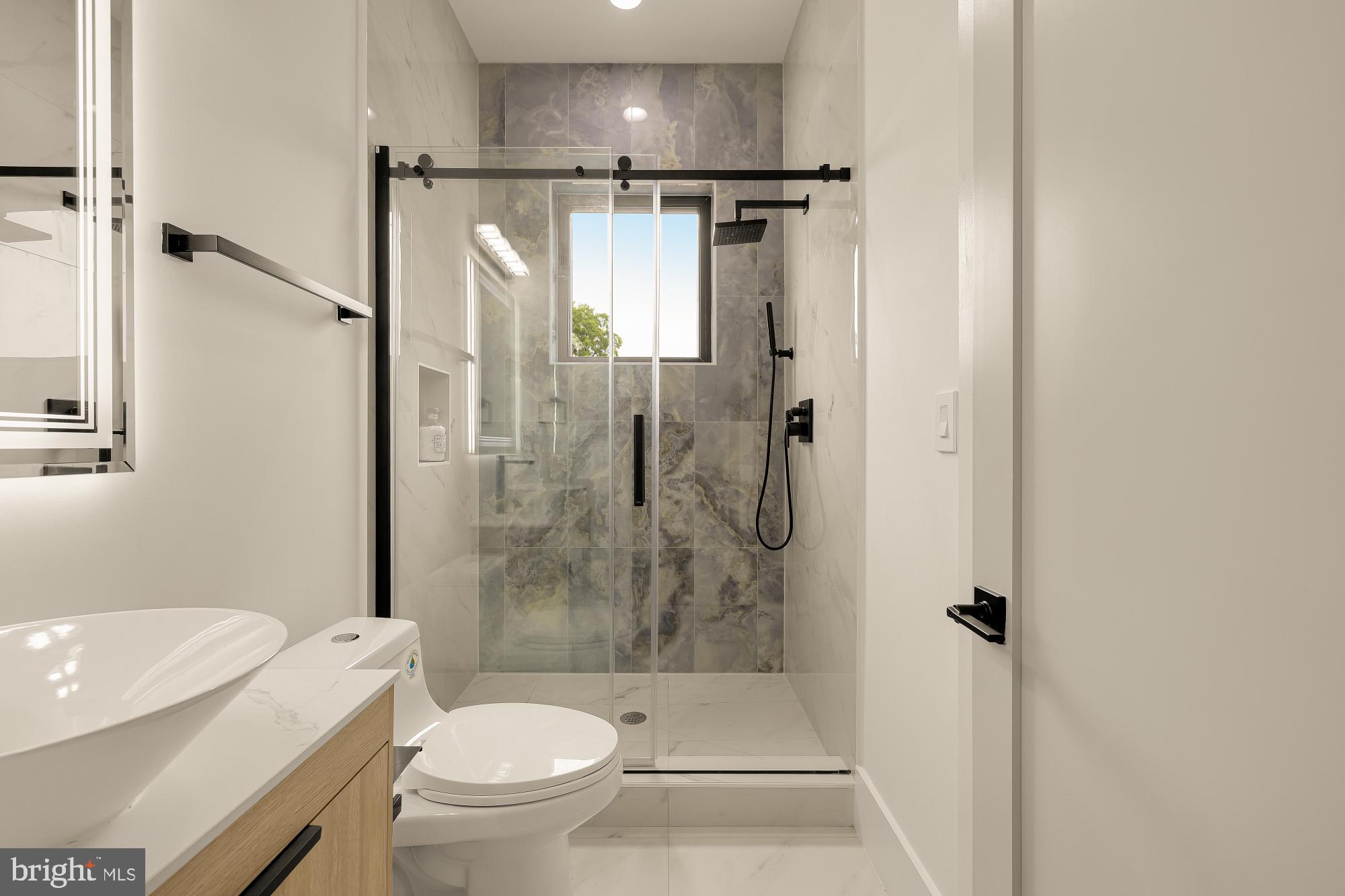 1140 Oates Street Northeast, Unit 201 Washington, DC 20002 - Photo 38 of 44