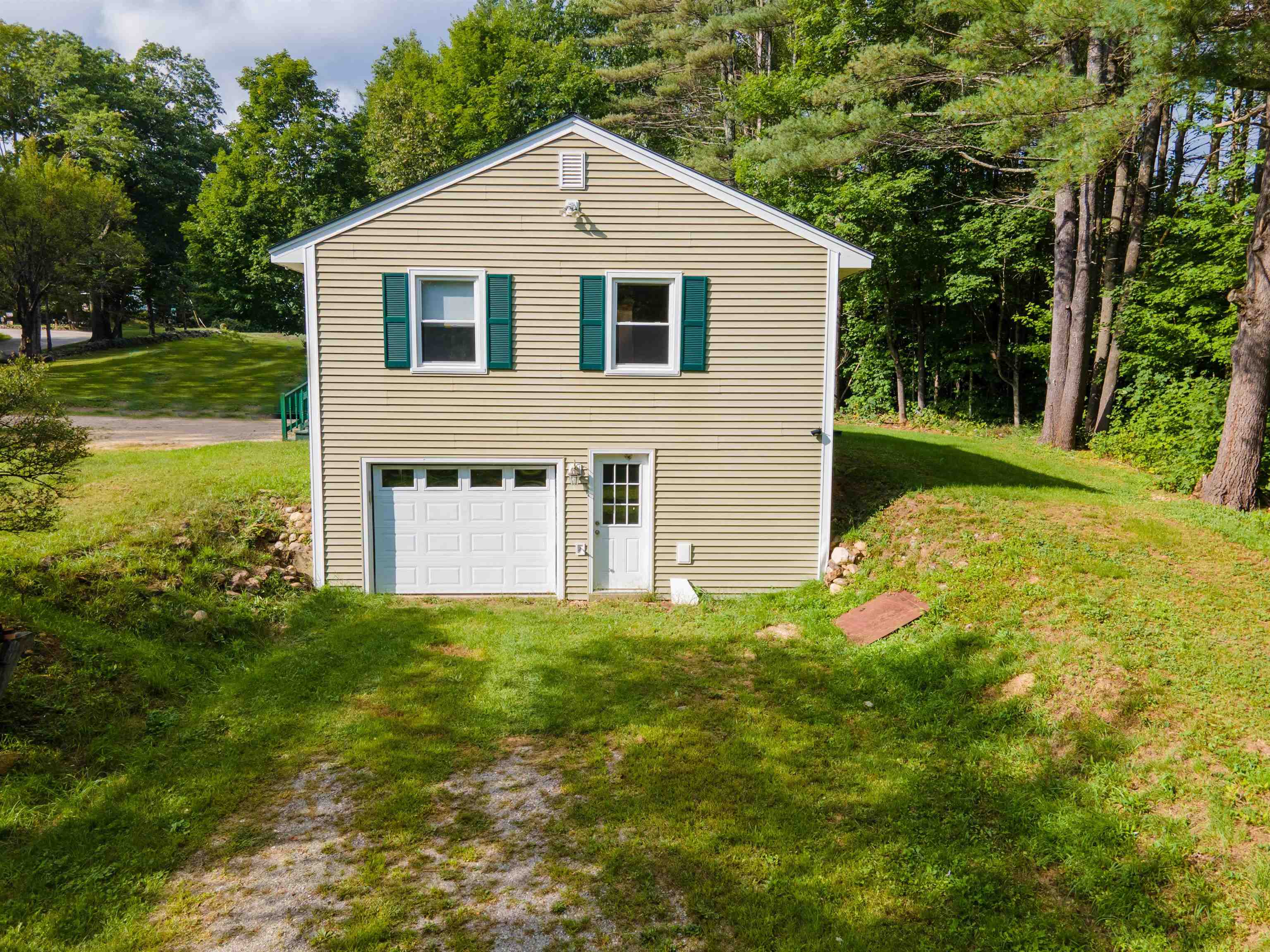 85 Perch Pond Road Campton, NH 03223 - Photo 3 of 30