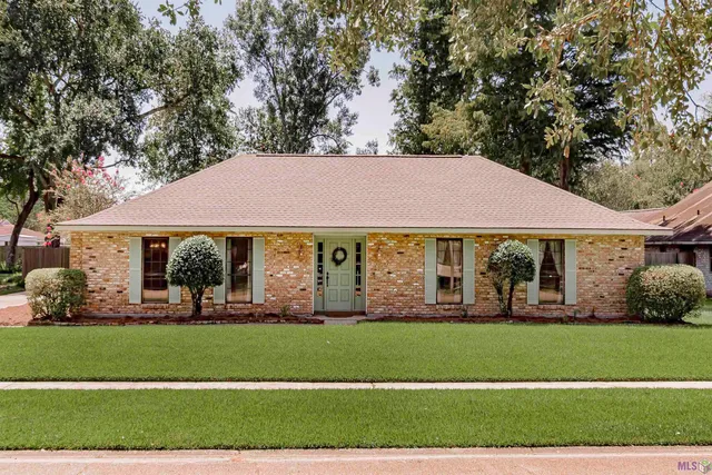 $354,700 | 12006 Towering Oaks Drive, St. George, LA 70810