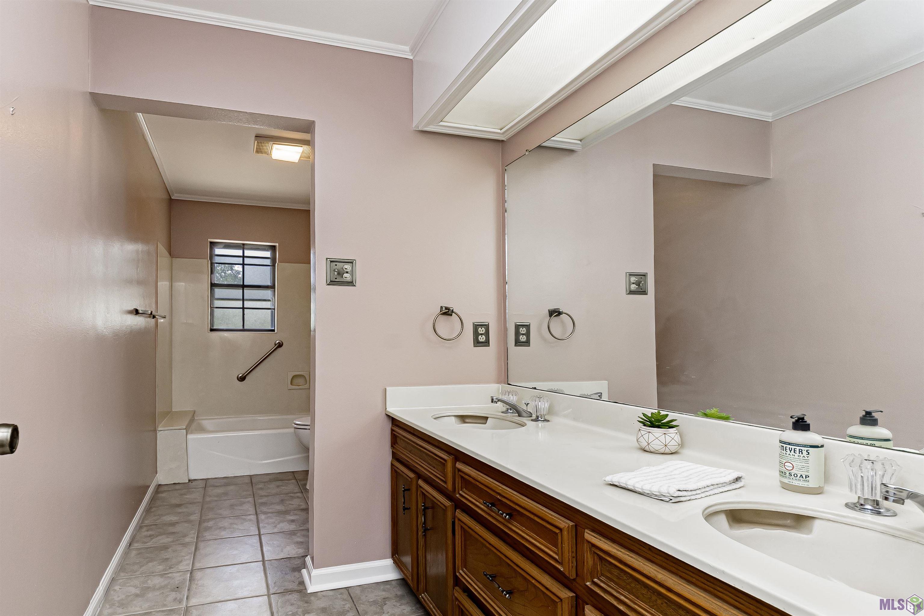 12006 Towering Oaks Drive St. George, LA 70810 - Photo 11 of 19