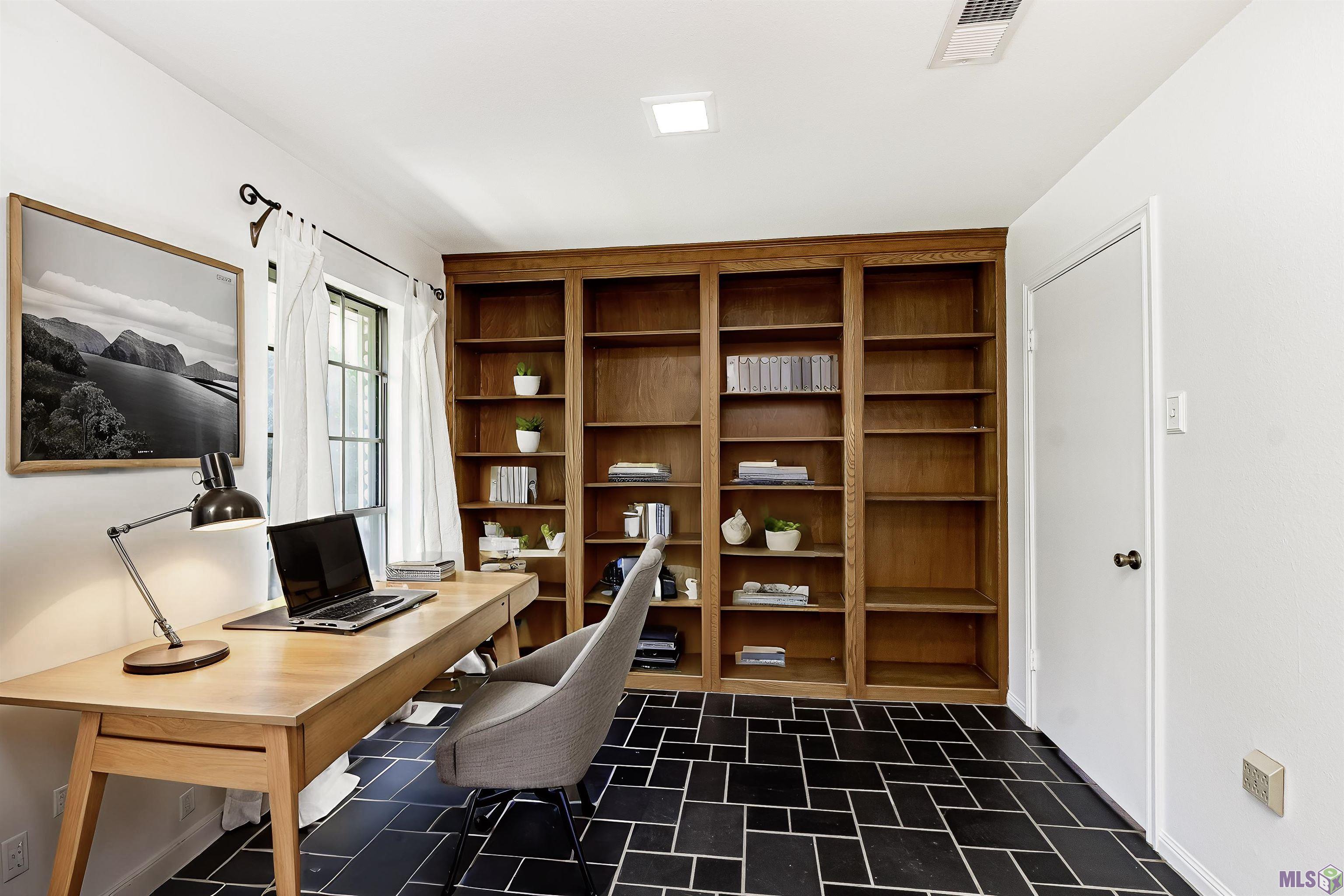 12006 Towering Oaks Drive St. George, LA 70810 - Photo 4 of 19