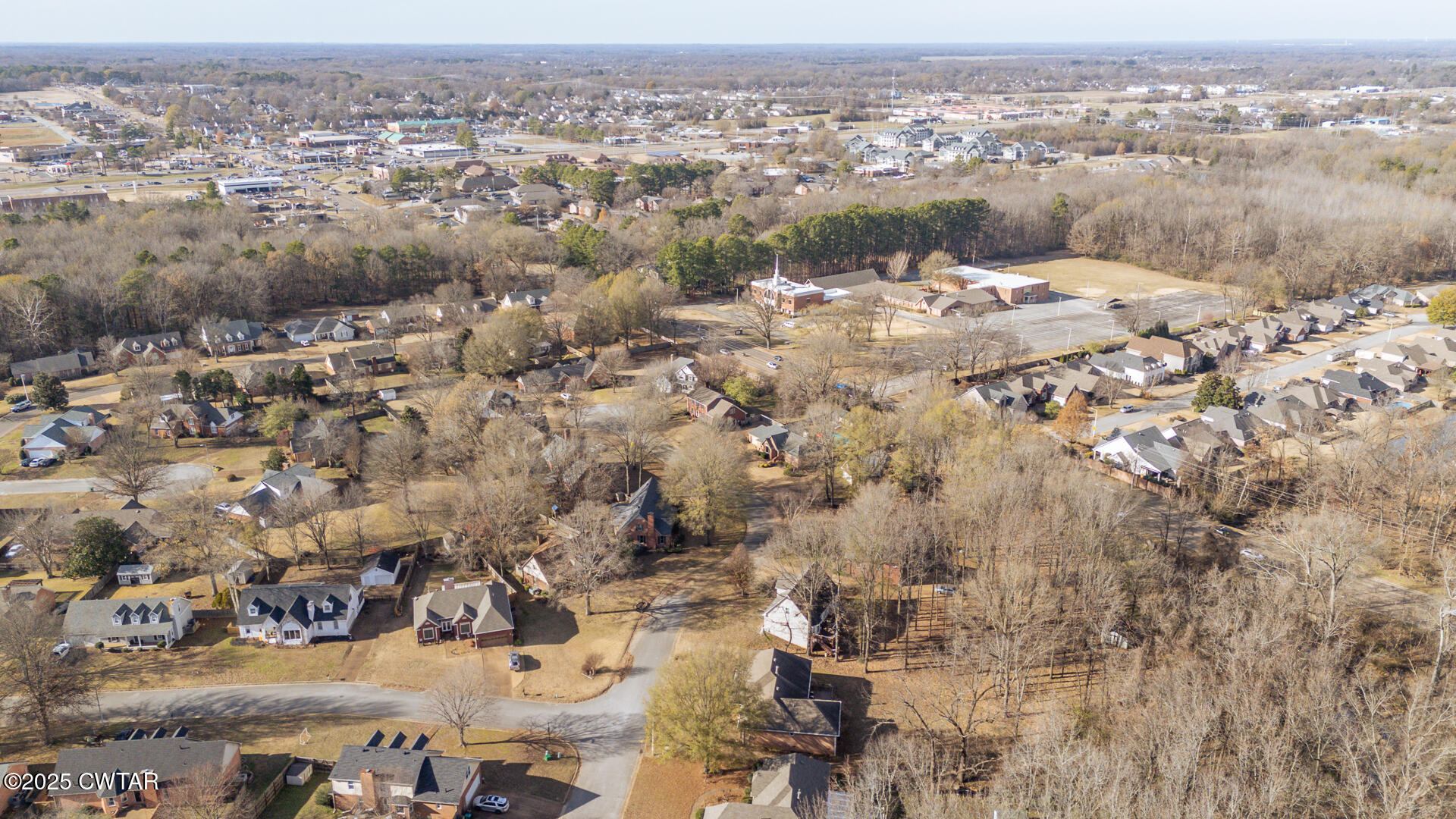 43 Paddock Place Jackson, TN 38305 - Photo 37 of 38 an aerial view of a house with a yard