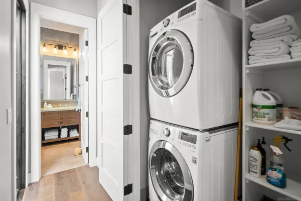 $22,500 | 218 J Avenue, Coronado, CA 92118