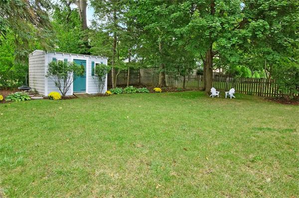 29 Longfellow Road Needham, MA 02494 - Photo 16 of 17