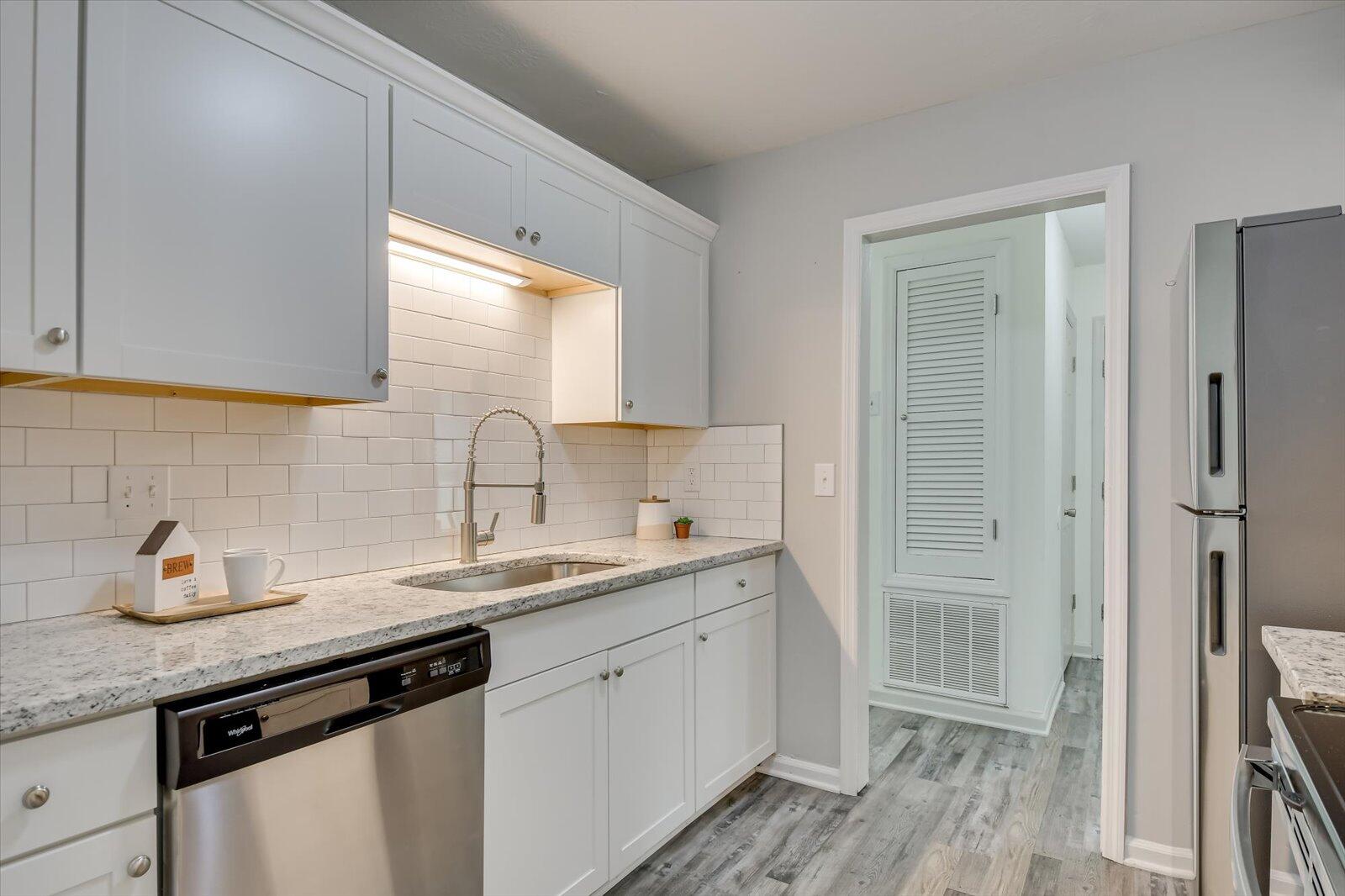 4527 Plantation Road Martinez, GA 30907 - Photo 8 of 24 Kitchen