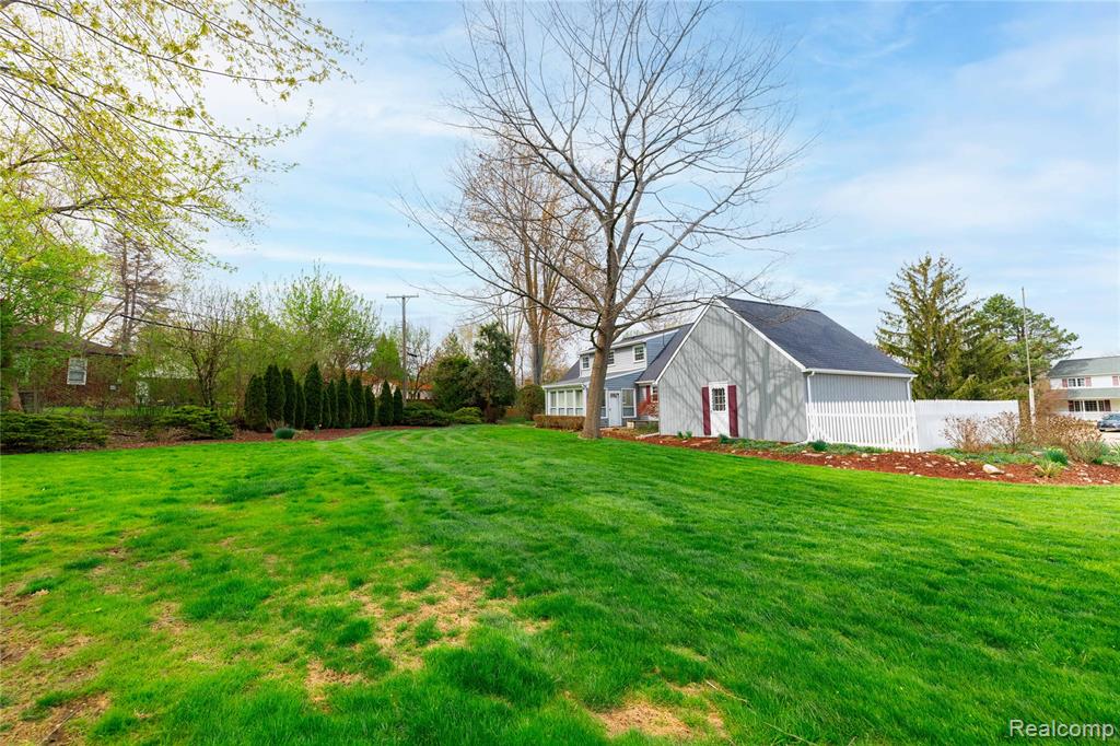 27758 Johnson Road Grosse Ile, MI 48138 - Photo 42 of 49