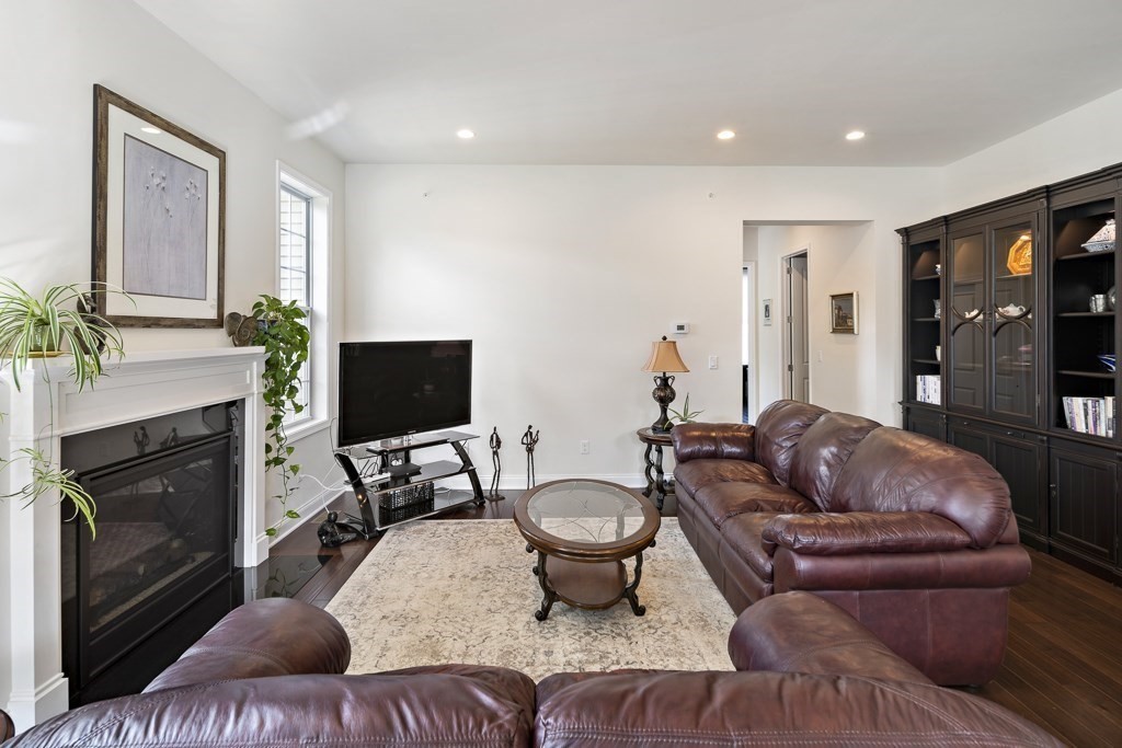 33 Ridgewood Drive, Unit 33 Stow, MA 01775 - Photo 14 of 30 Gallery Image 14