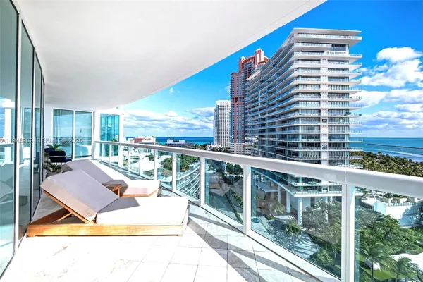 $11,000 | 1000 South Pointe Drive, Unit 1205, Miami Beach, FL 33139