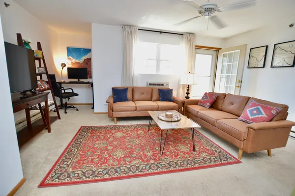 $134,900 | 440 Cunat Boulevard, Unit 2F, Richmond, IL 60071