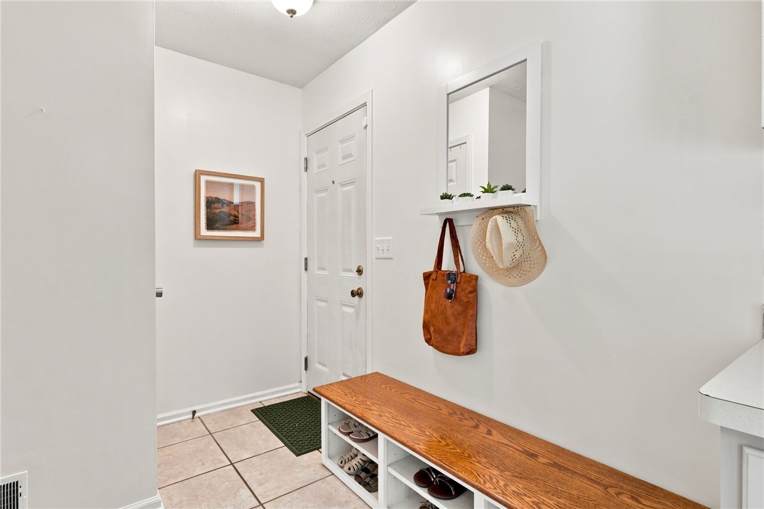 1031 Hard Rock Road Webster, NY 14580 - Photo 14 of 33 Gallery Image 14