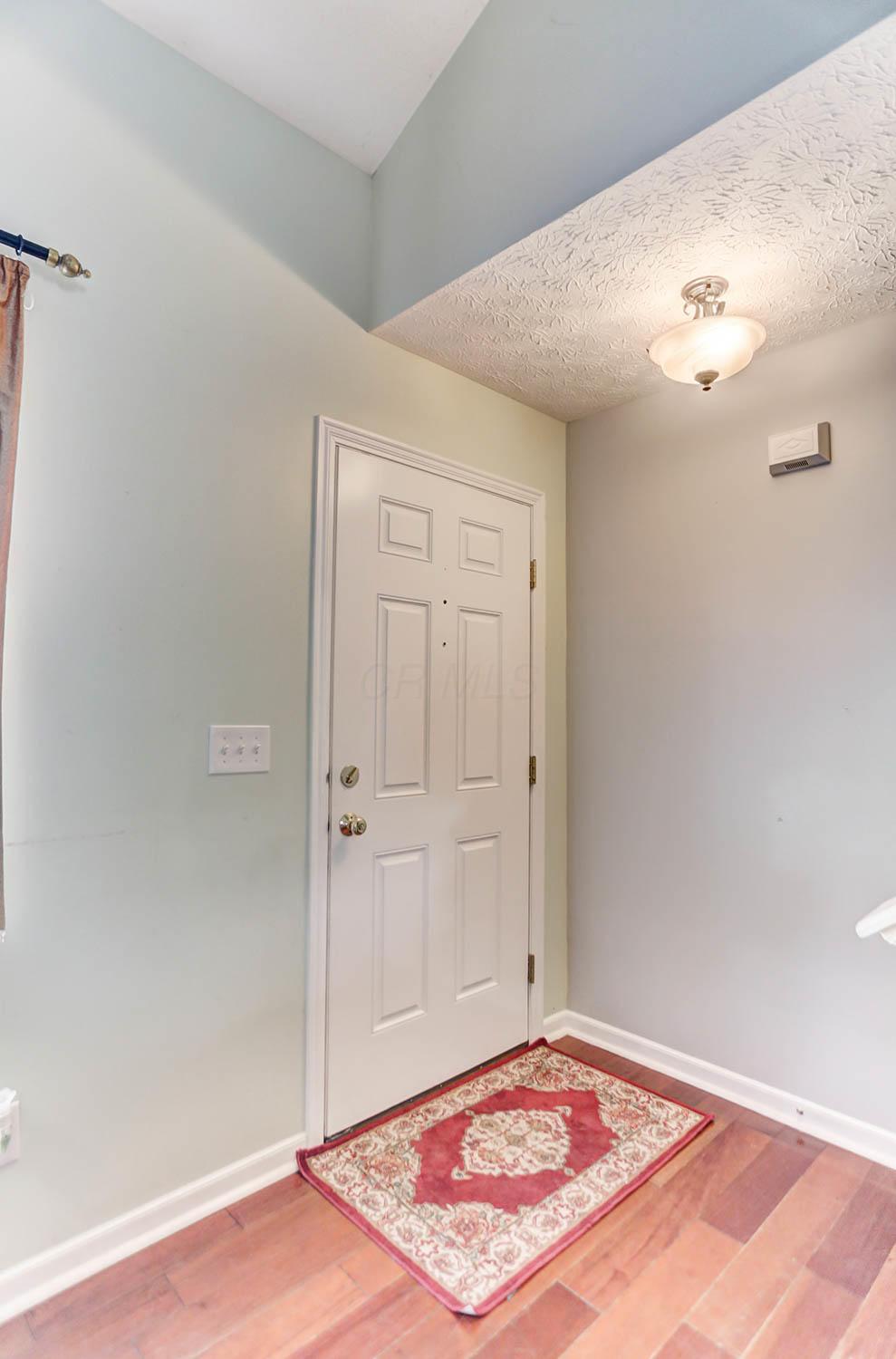 2956 Splitrock Road Columbus, OH 43221 - Photo 3 of 29 Gallery Image 3