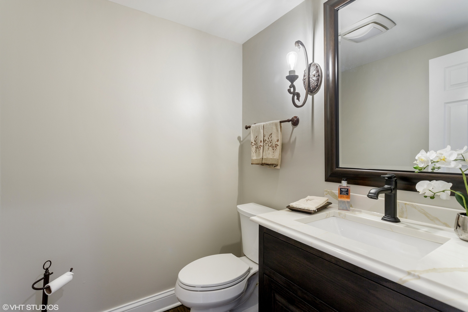 4 Charleston Road Hinsdale, IL 60521 - Photo 27 of 40 Gallery Image 27