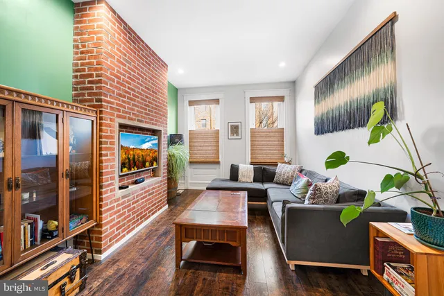 $2,450 | 1236 Snyder Avenue, Philadelphia, PA 19148