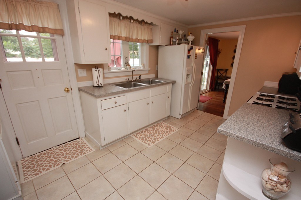 20 York Road Lynn, MA 01904 - Photo 17 of 22 Gallery Image 17