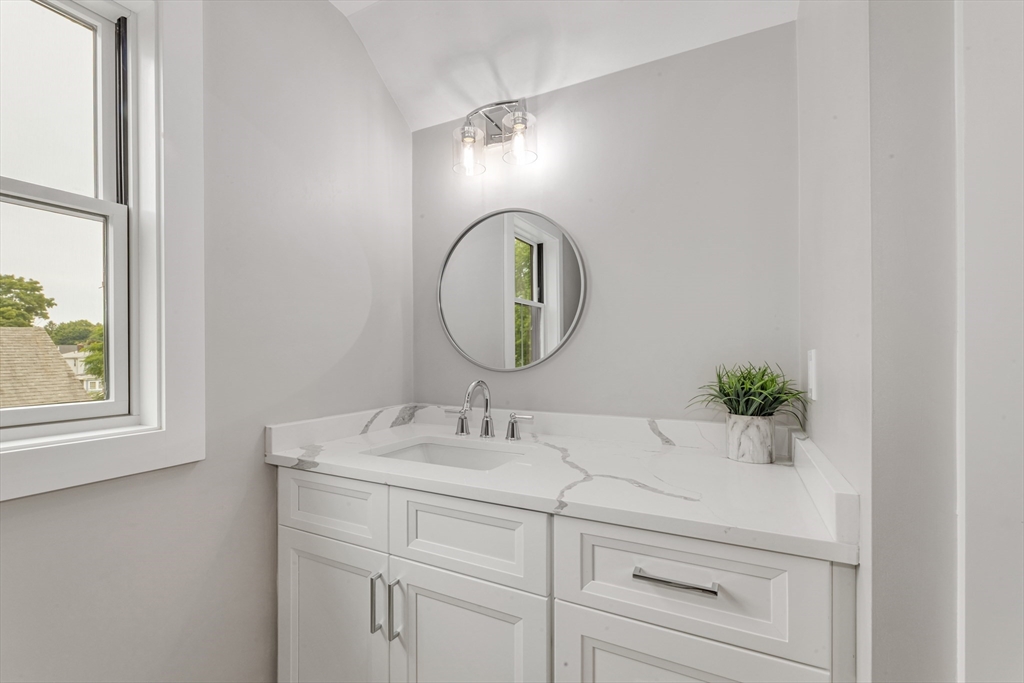 29 Keystone Street Boston, MA 02132 - Photo 22 of 29