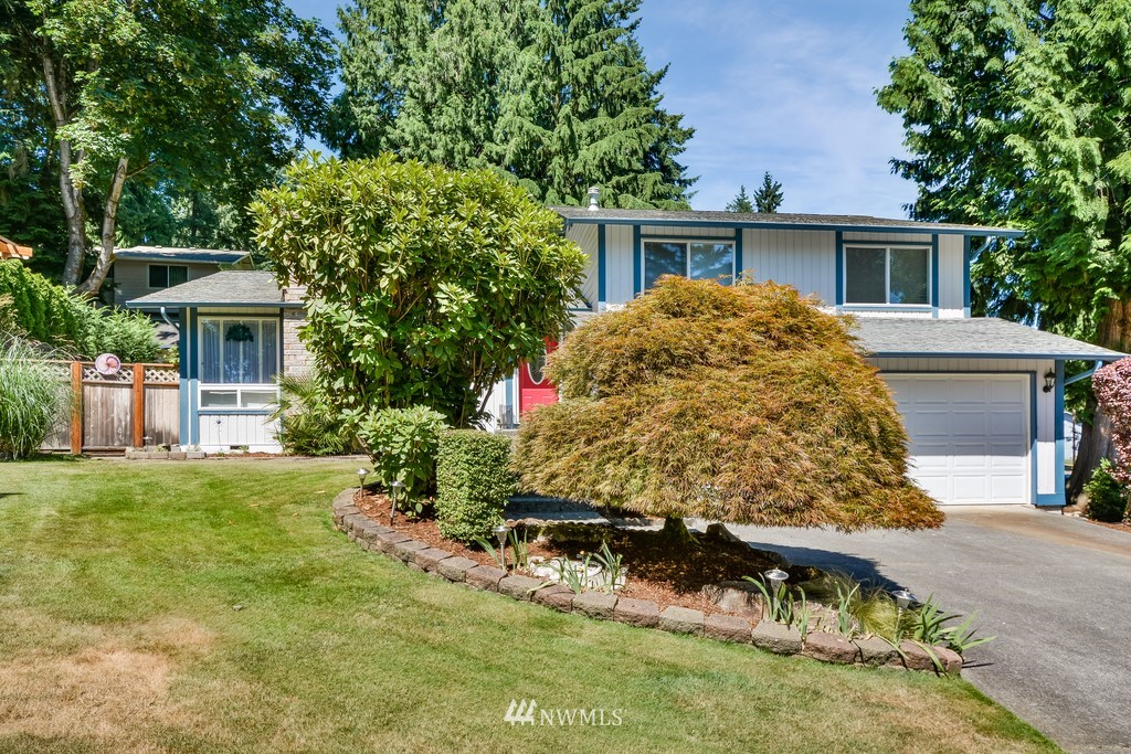 10642 Northeast 145th Place Bothell, WA 98011 - Photo 2 of 21 Gallery Image 2