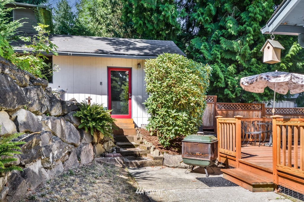 10642 Northeast 145th Place Bothell, WA 98011 - Photo 20 of 21 Gallery Image 20