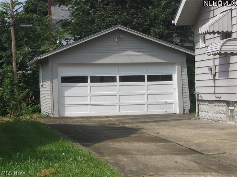 1184 North Main Street Akron, OH 44310 - Photo 2 of 15 Gallery Image 2