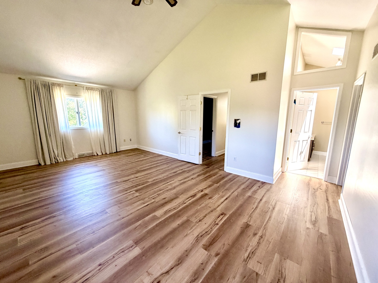 120 Grandin Road Morris, IL 60450 - Photo 31 of 38 a view of empty room with wooden floor