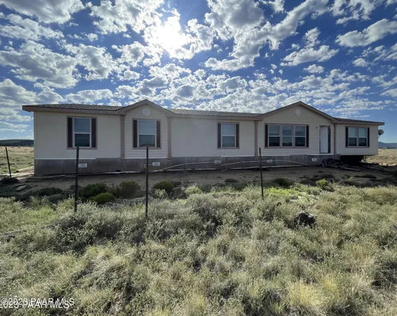 $163,000 | 38701 Tin Star Trail, Seligman, AZ 86337