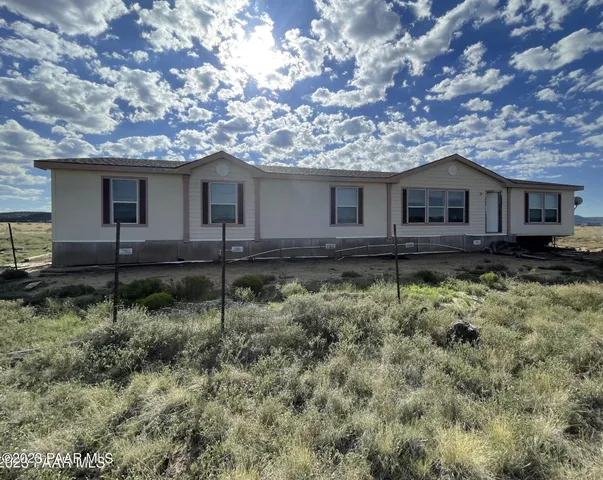 $163,000 | 38701 Tin Star Trail, Seligman, AZ 86337