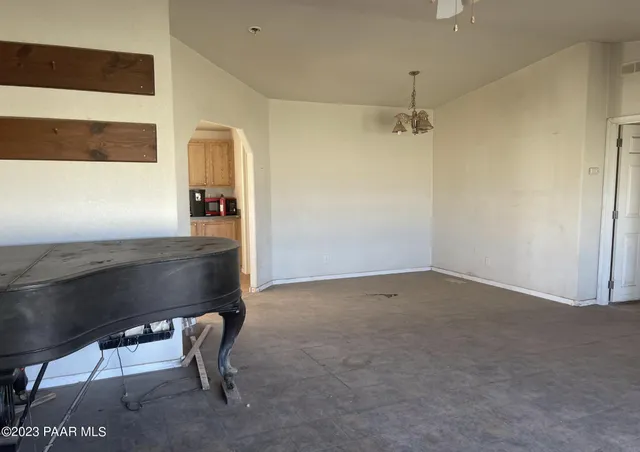 $163,000 | 38701 Tin Star Trail, Seligman, AZ 86337