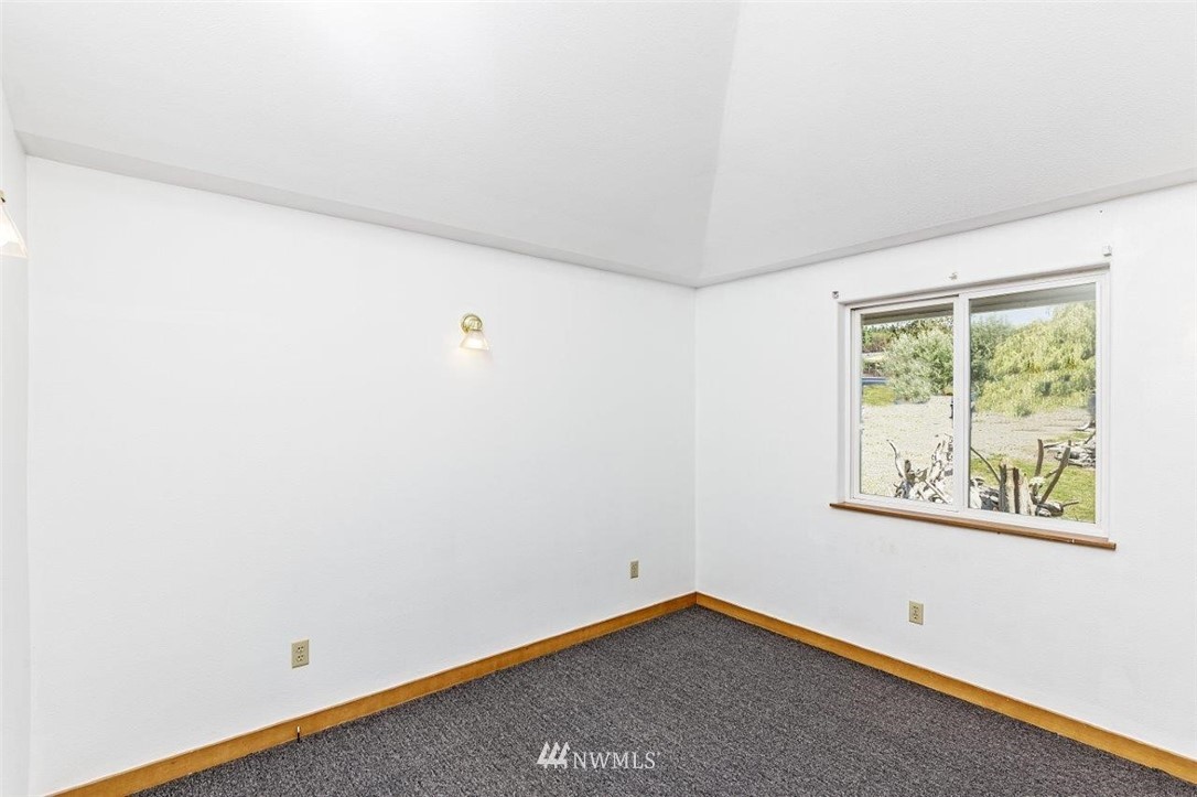 1291 Shine Road Port Ludlow, WA 98365 - Photo 15 of 22 Gallery Image 15