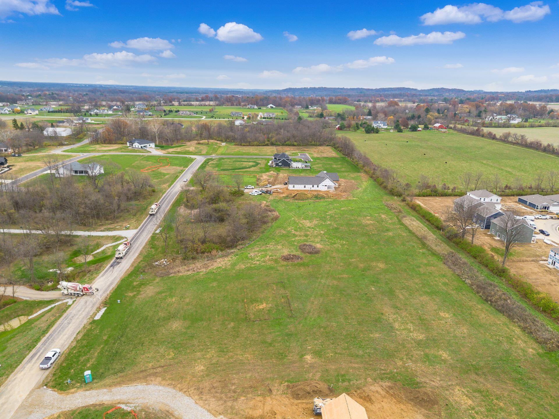 262 Alan Way Lithopolis, OH 43136 - Photo 9 of 25 This Is The Place To Be!