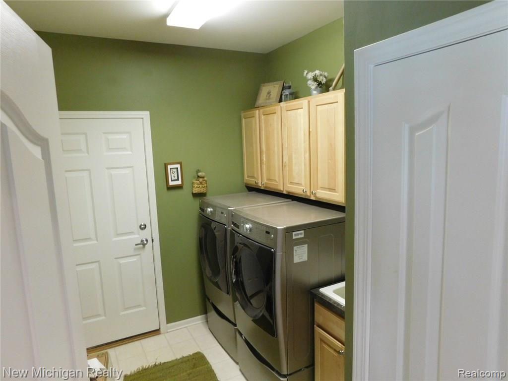 48375 Antique Road Canton, MI 48187 - Photo 28 of 40 2017-04-15 11.08