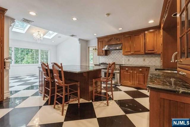 166 Churchill Road Tenafly, NJ 07670 - Photo 10 of 50