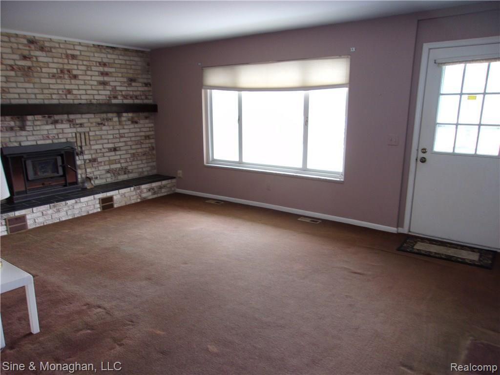 6856 Swartout Road Algonac, MI 48001 - Photo 9 of 33 100_1173.JPG
