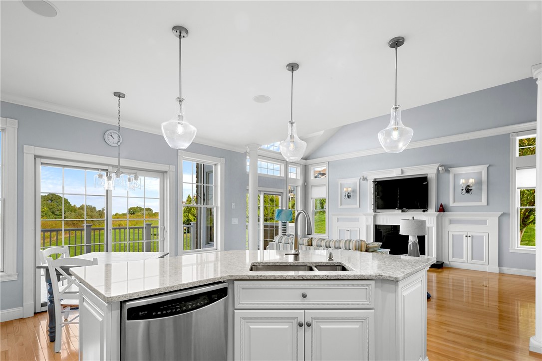 87 Waters Edge Tiverton, RI 02878 - Photo 11 of 43