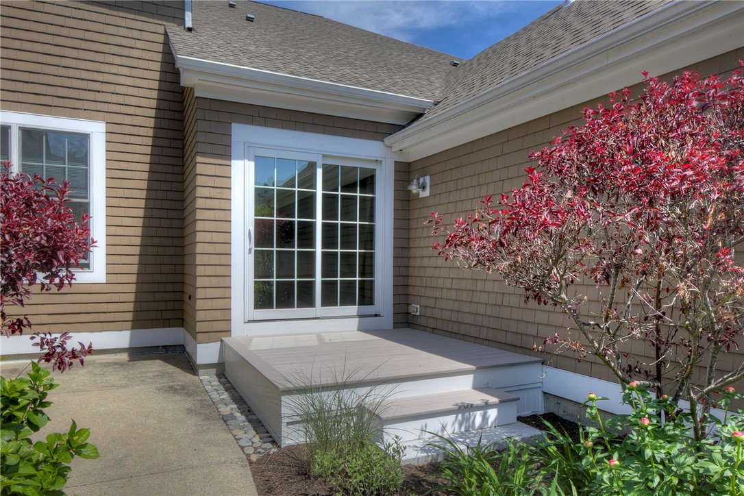 87 Waters Edge Tiverton, RI 02878 - Photo 19 of 43