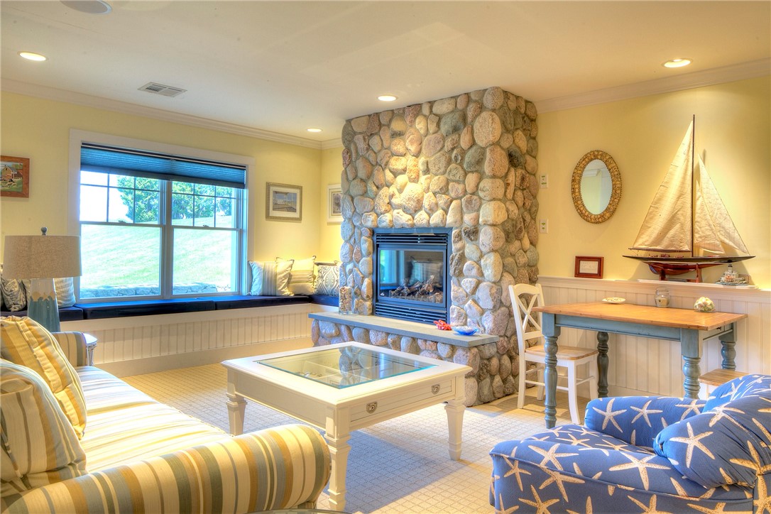 87 Waters Edge Tiverton, RI 02878 - Photo 24 of 43