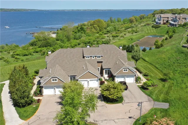 $1,549,000 | 87 Waters Edge, Tiverton, RI 02878