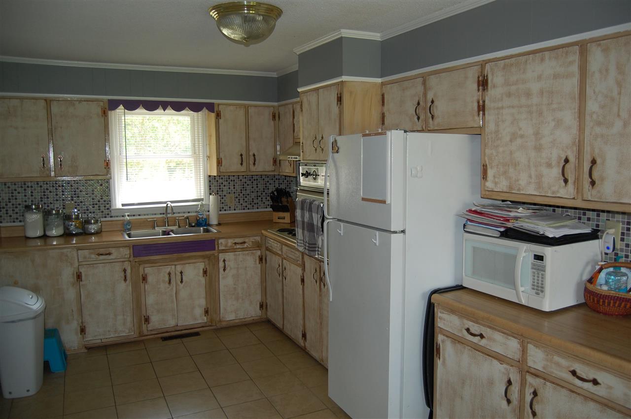 102 Berry Road Boiling Springs, SC 29316 - Photo 2 of 21
