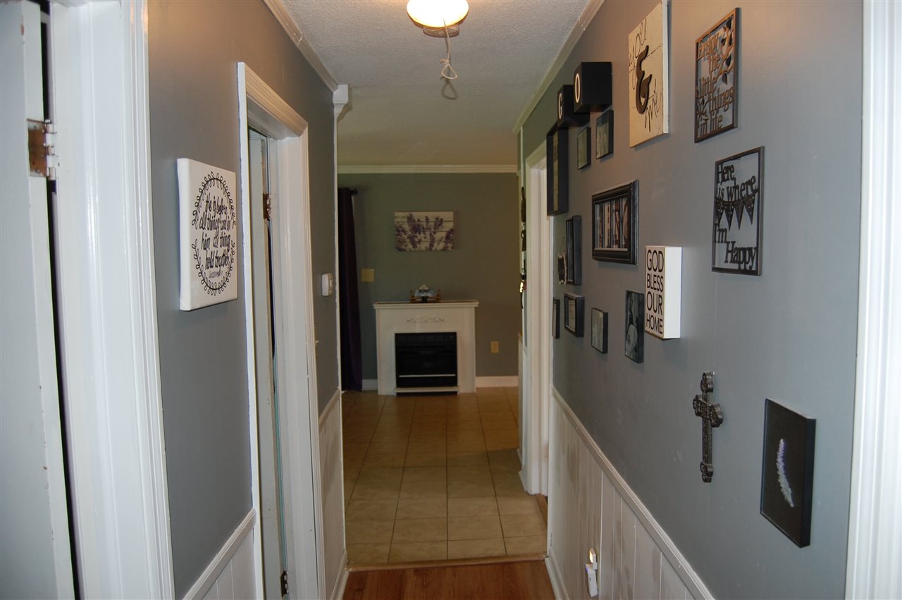 102 Berry Road Boiling Springs, SC 29316 - Photo 3 of 21