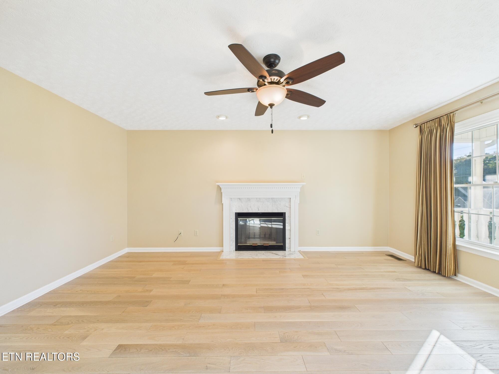 572 Mariner Point Drive Clinton, TN 37716 - Photo 12 of 46 CAM02235G0-PR0083-STILL018
