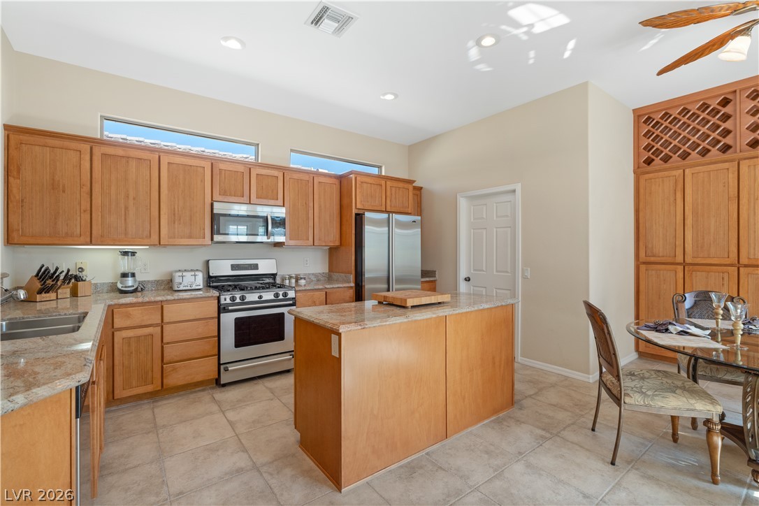 10 Chatmoss Road Henderson, NV 89052 - Photo 5 of 28