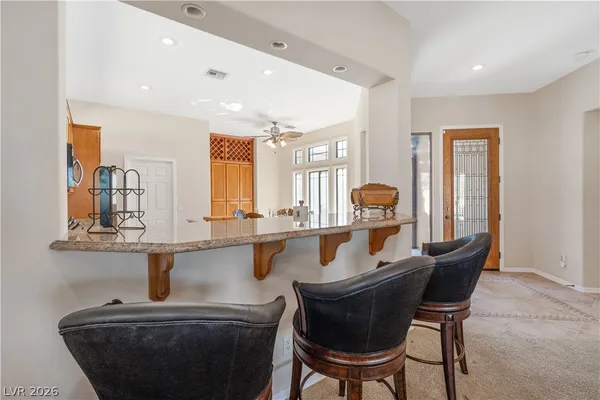 $3,100 | 10 Chatmoss Road, Henderson, NV 89052
