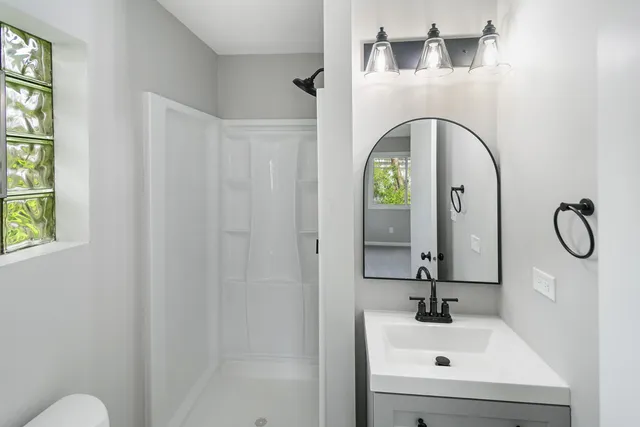 $233,700 | 505 Barbara Court, University Park, IL 60484