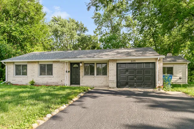 $233,700 | 505 Barbara Court, University Park, IL 60484