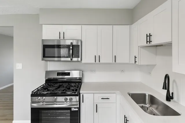 $233,700 | 505 Barbara Court, University Park, IL 60484